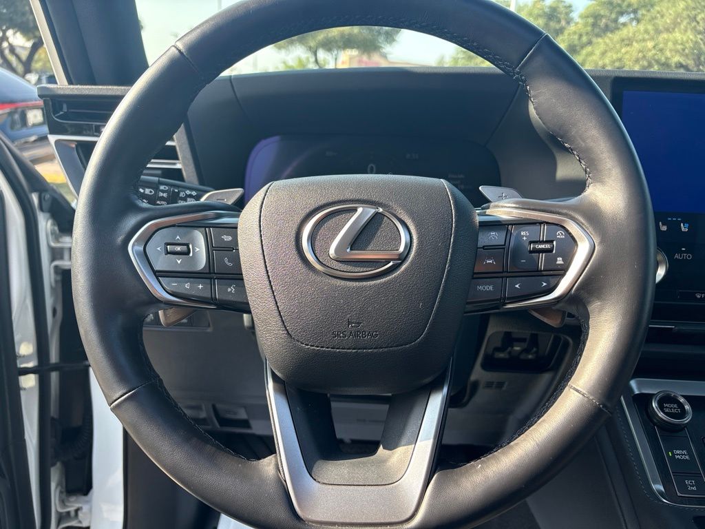 Thumbnail: 2025 Lexus GX - 13