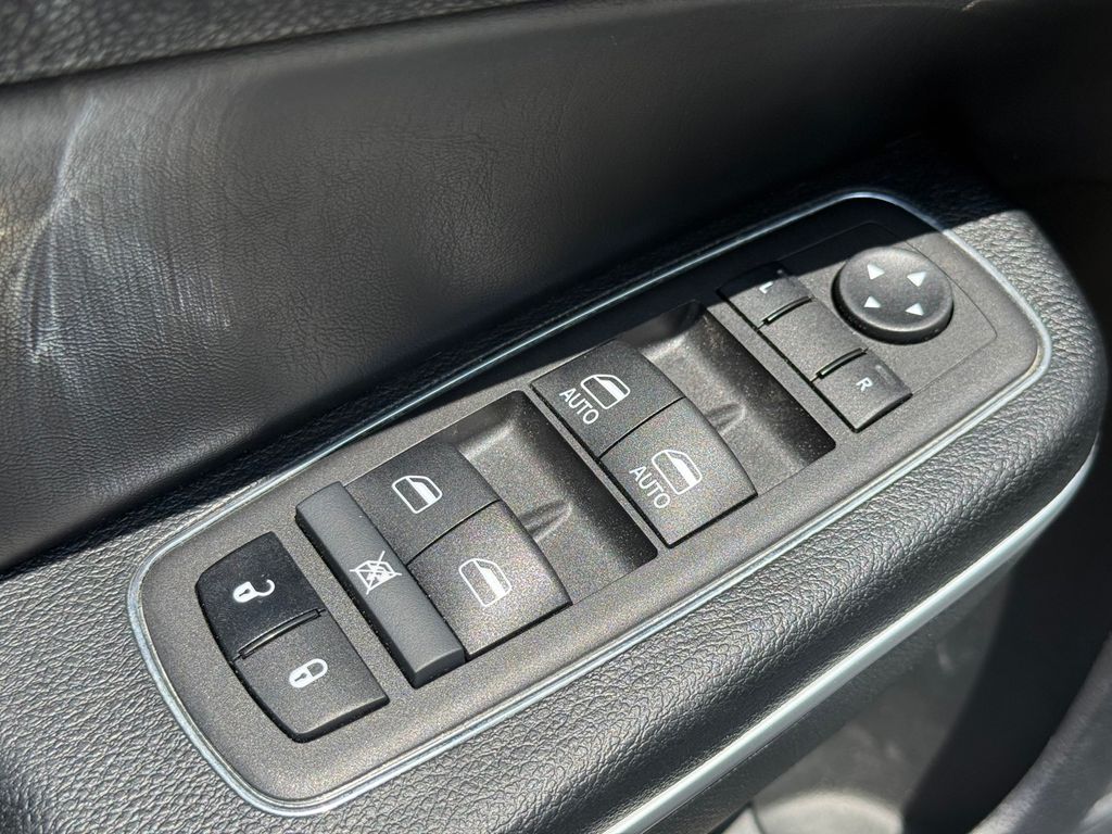 Used Car 2023 Chrysler 300  S For Sale Under $30,000 In San Marcos, Texas