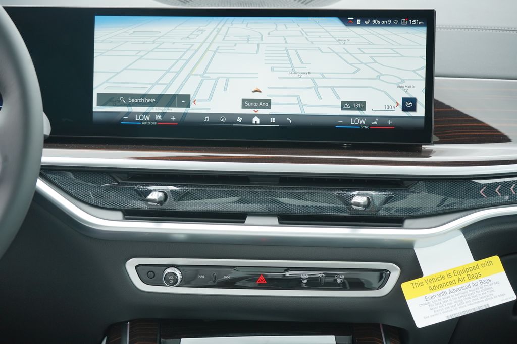 Thumbnail: 2026 BMW X7 - 14