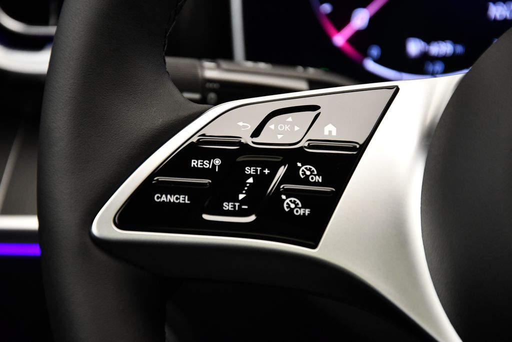 Thumbnail: 2025 Mercedes-Benz C-Class - 23