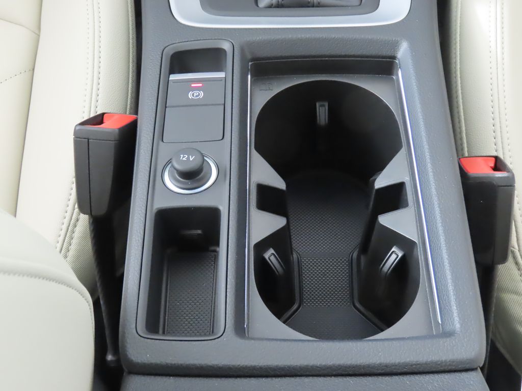 Thumbnail: 2025 Audi Q3 - 24