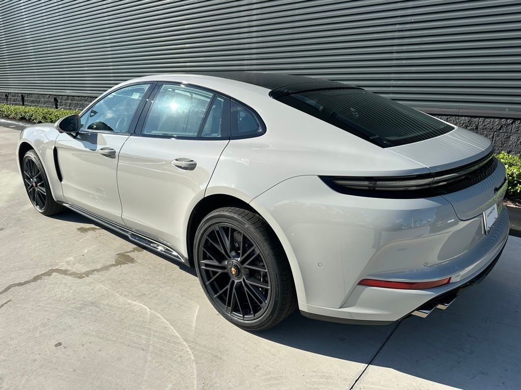 Thumbnail: 2026 Porsche Panamera - 3
