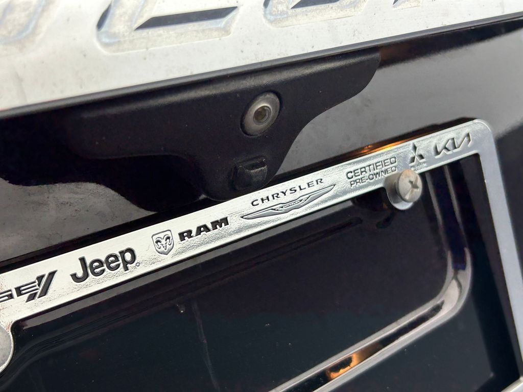 Used 2017 Shadow Black Ford Limited image 41