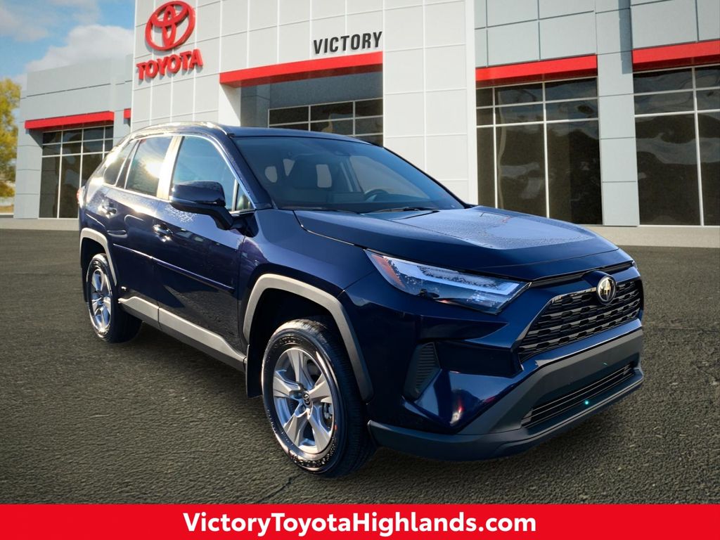 2025 Toyota RAV4 Hybrid XLE AWD