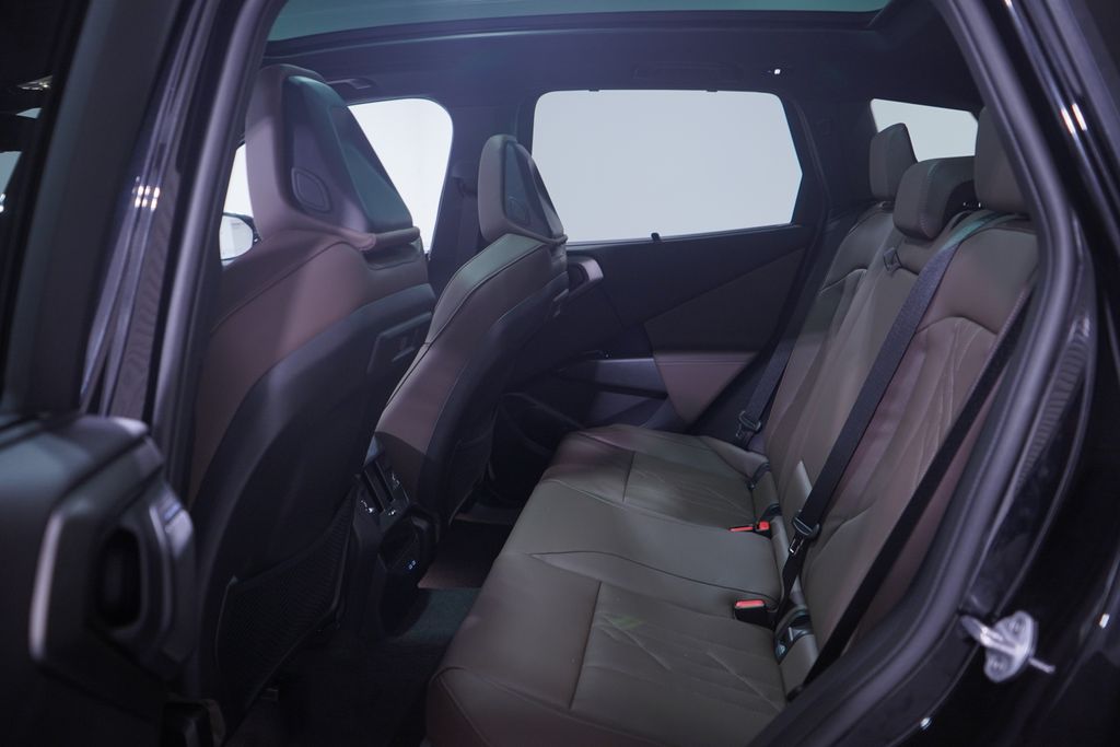 Thumbnail: 2025 BMW X3 - 9