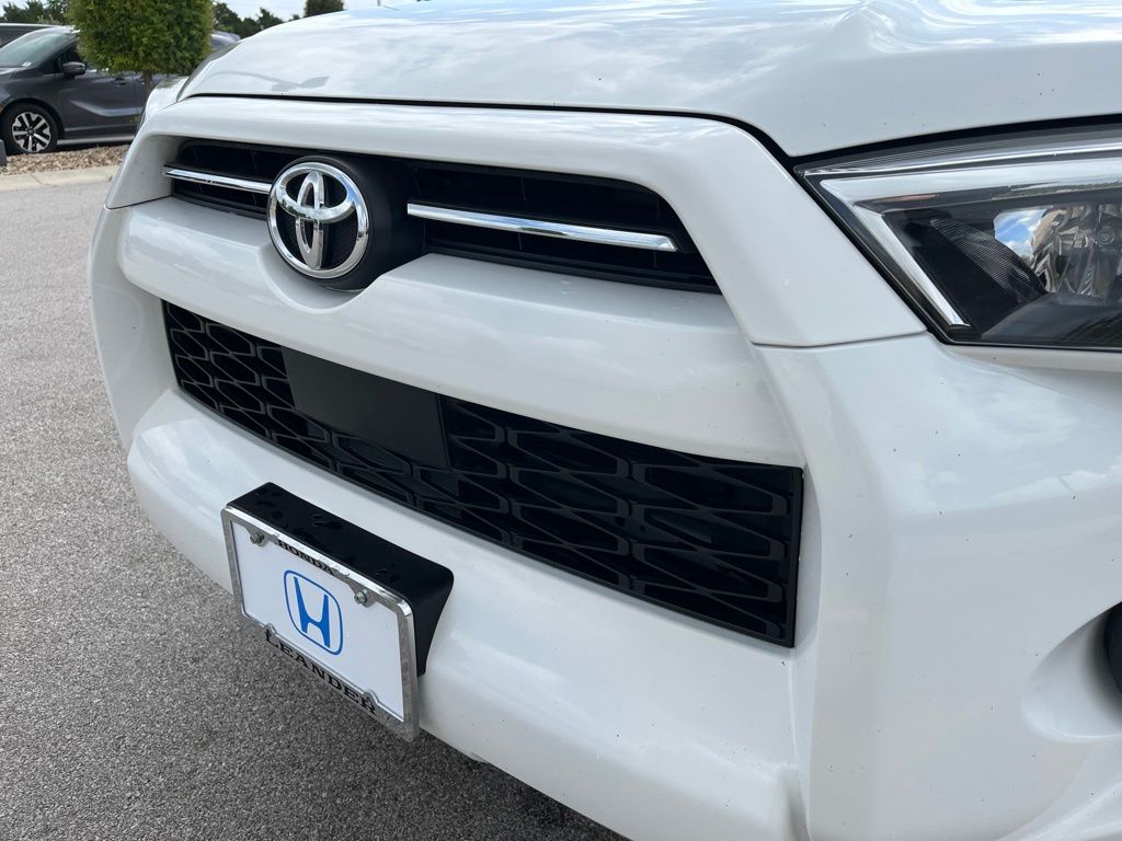 Thumbnail: 2021 Toyota 4Runner - 14