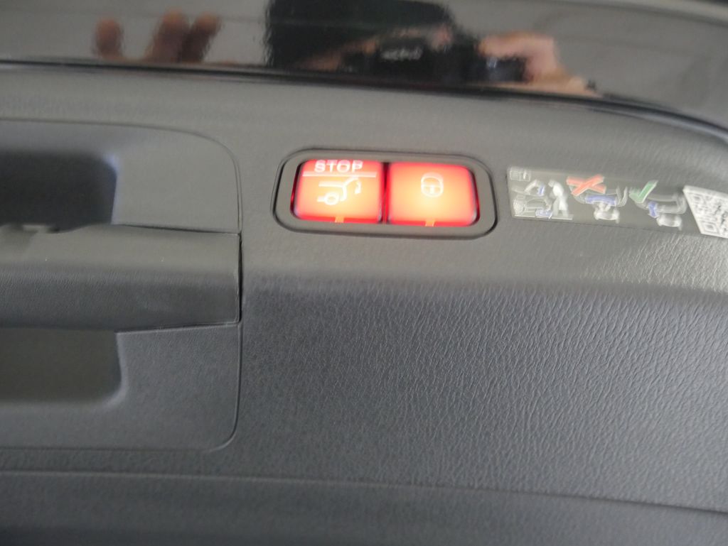 Thumbnail: 2026 Mercedes-Benz GLE - 27