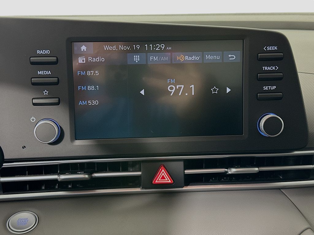 Thumbnail: 2025 Hyundai Elantra - 11