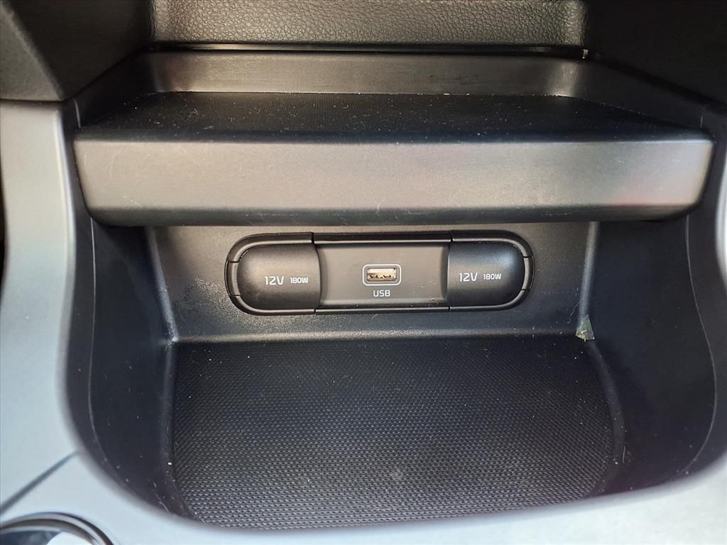 2022 Kia Seltos LX White at Shottenkirk Kia Fort Bend