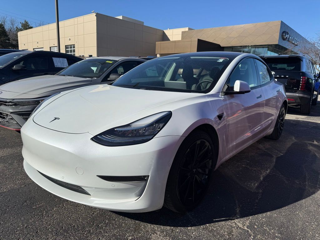 2021 Tesla Model 3 Standard Range Plus RWD