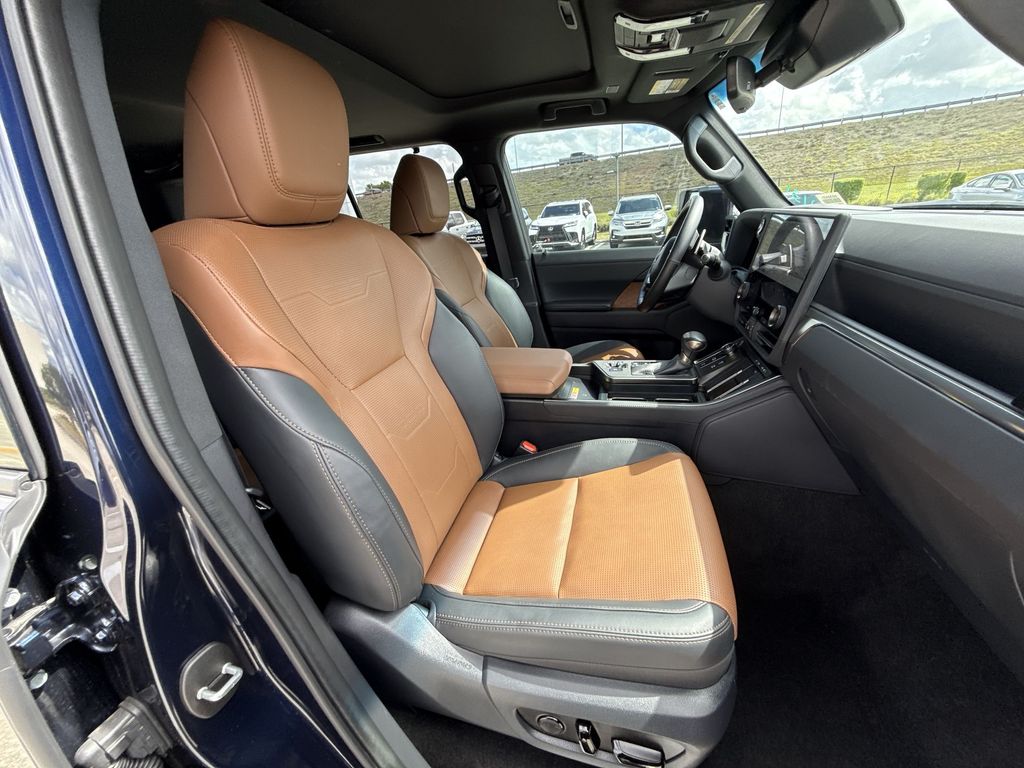 Thumbnail: 2024 Lexus GX - 16