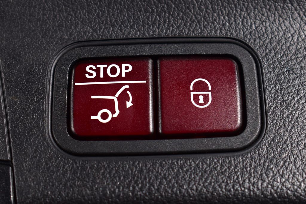 Thumbnail: 2022 Mercedes-Benz GLA - 6