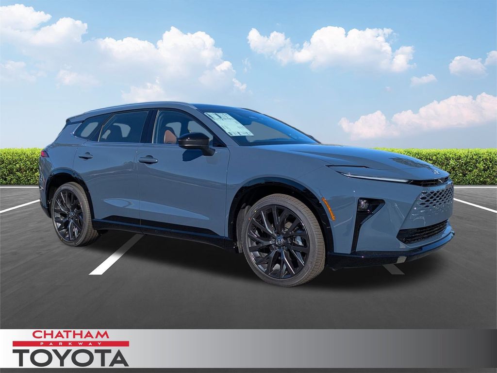 2025 Toyota Crown Signia Limited's photo