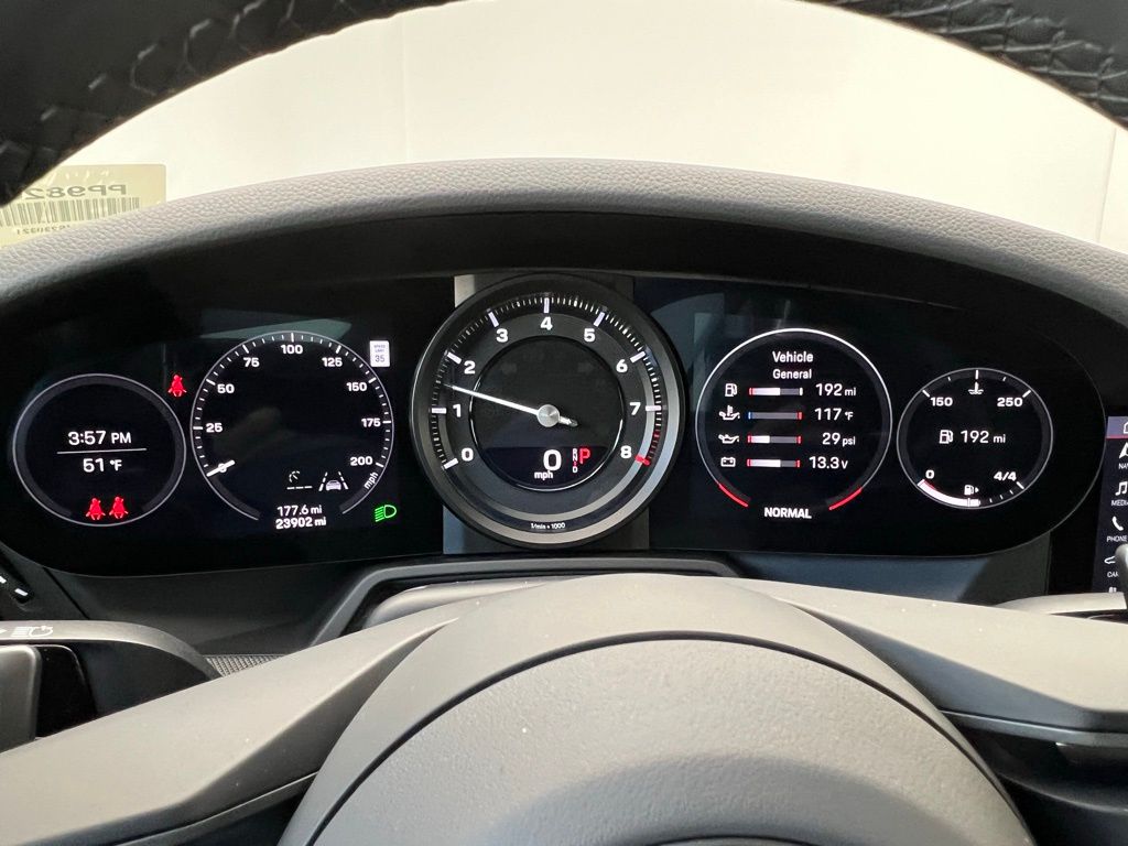 Thumbnail: 2021 Porsche 911 - 10