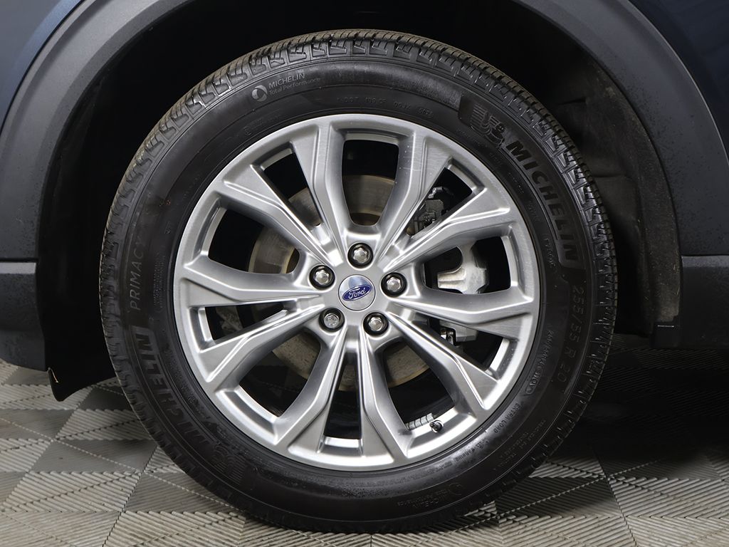 Used 2024 Blue Ford XLT image 21