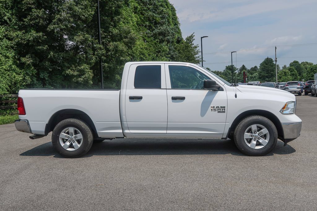 2024 Ram 1500 Classic SLT Quad Cab 4x2 6'4" Box