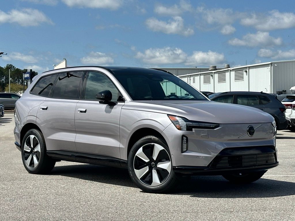 2026 Volvo EX90 Plus RWD