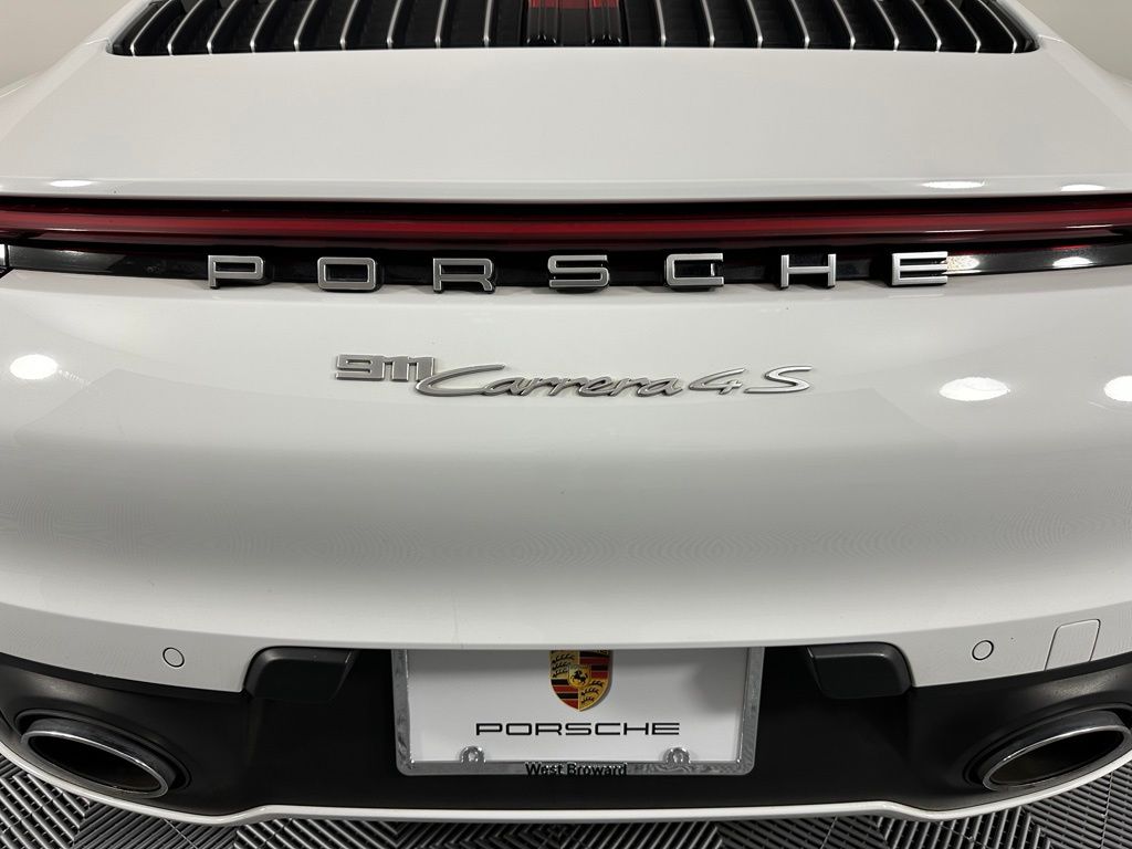 Thumbnail: 2020 Porsche 911 - 14