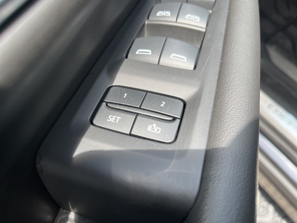 Thumbnail: 2024 Chevrolet Tahoe - 10