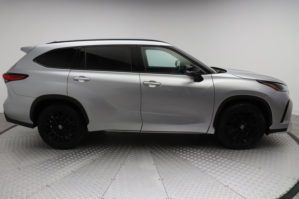 2023 Toyota Highlander XSE 7