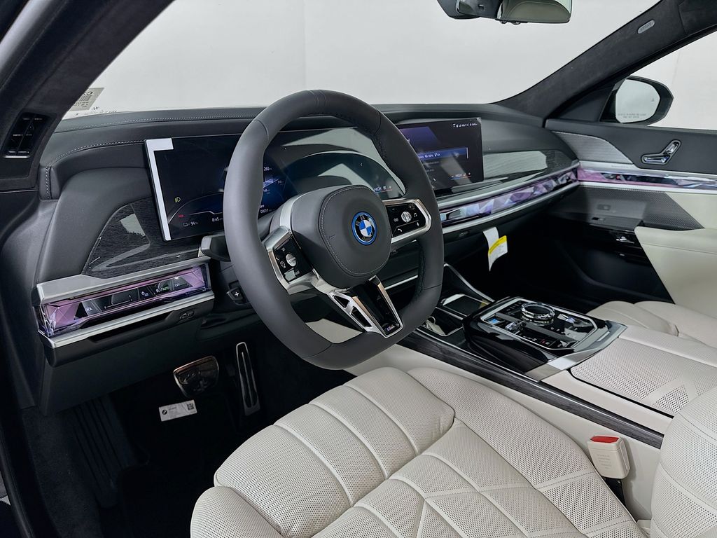 Thumbnail: 2026 BMW i7 - 9