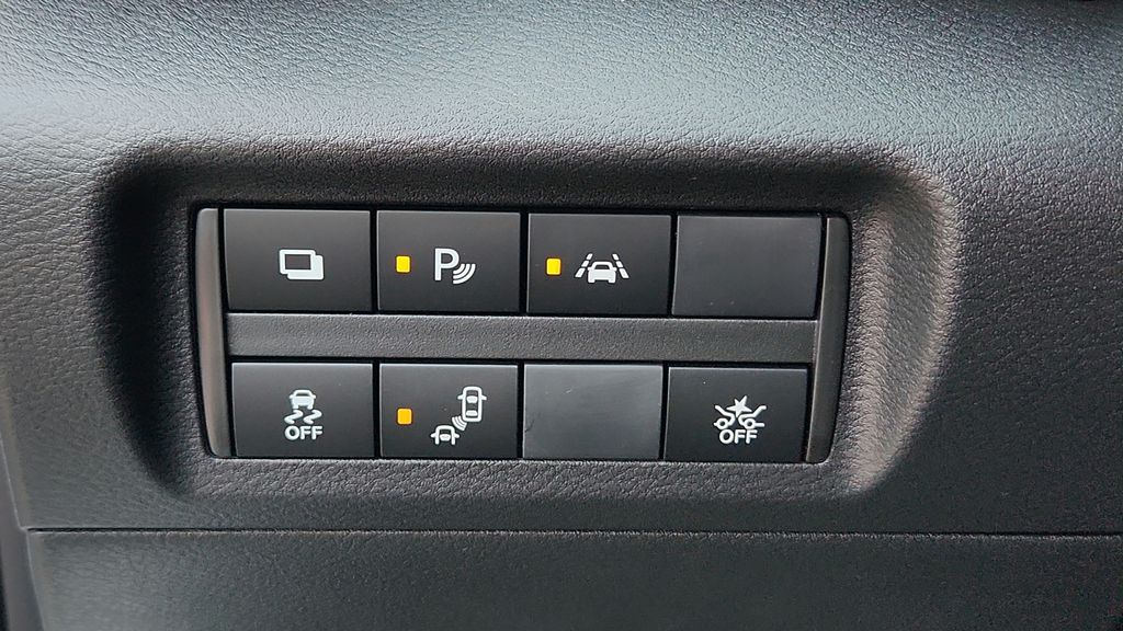 2025 Nissan Kicks Play