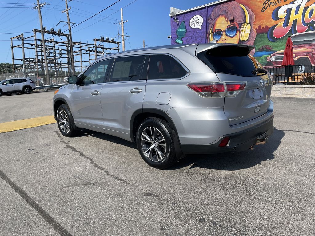 Used 2016 Toyota Highlander SUV