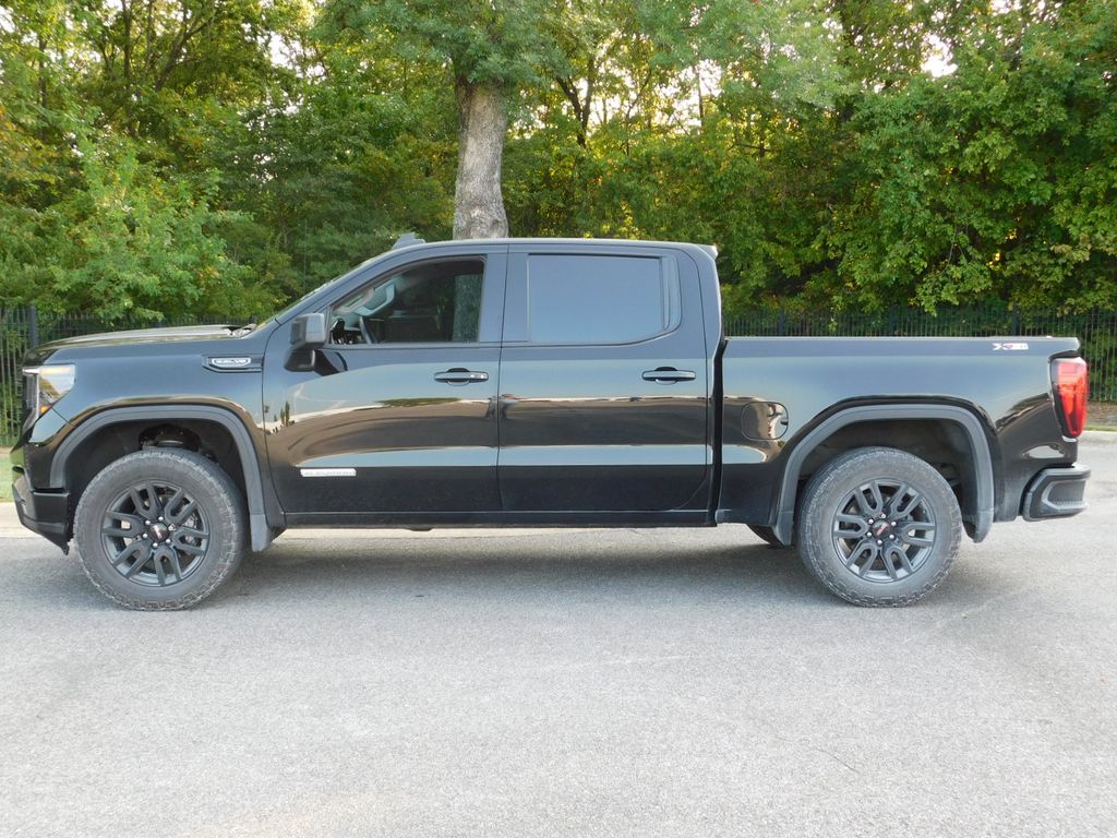 2022 GMC Sierra 1500 Elevation 2