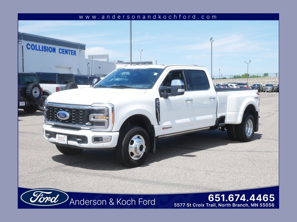 2023 Ford F-350 Super Duty Platinum Crew Cab LB DRW 4WD