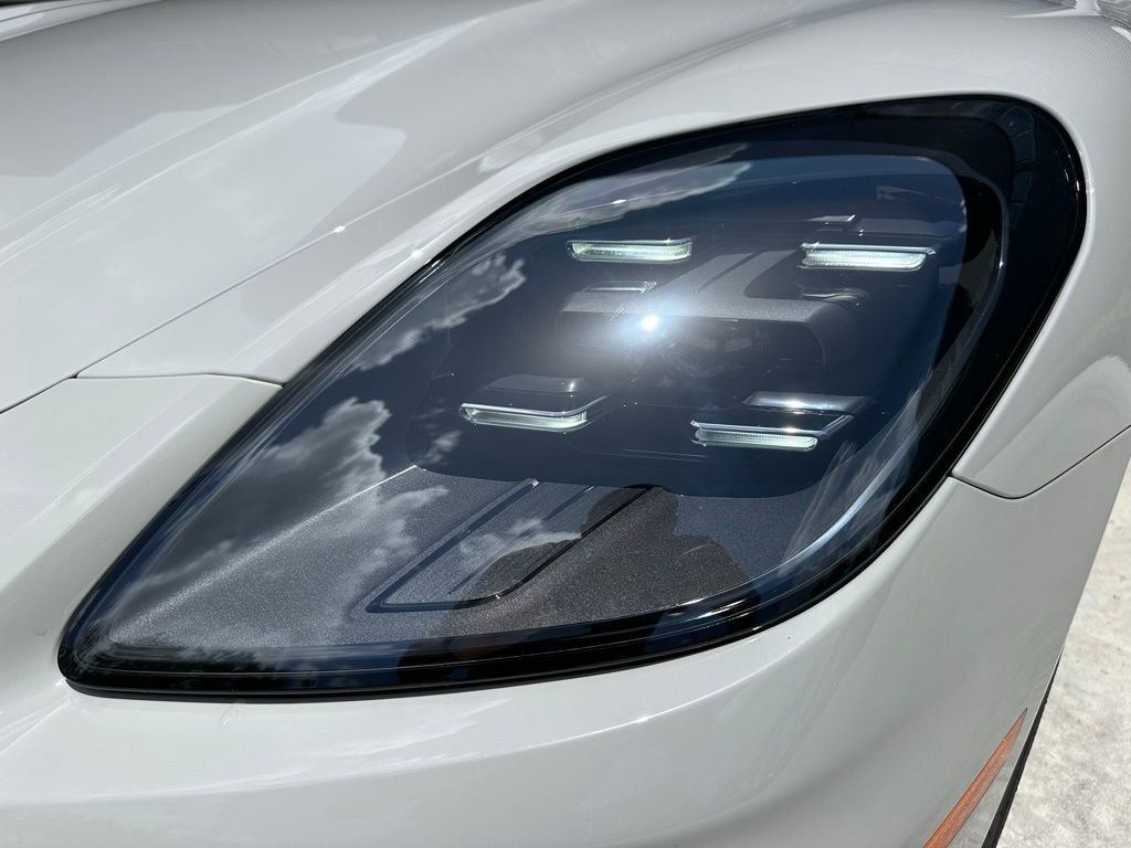 Thumbnail: 2025 Porsche Panamera - 13