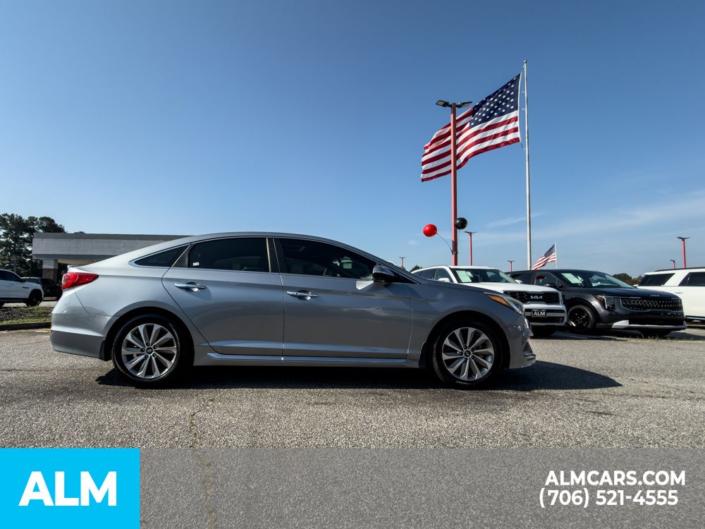 Used 2017 Gray Hyundai Sport image 6