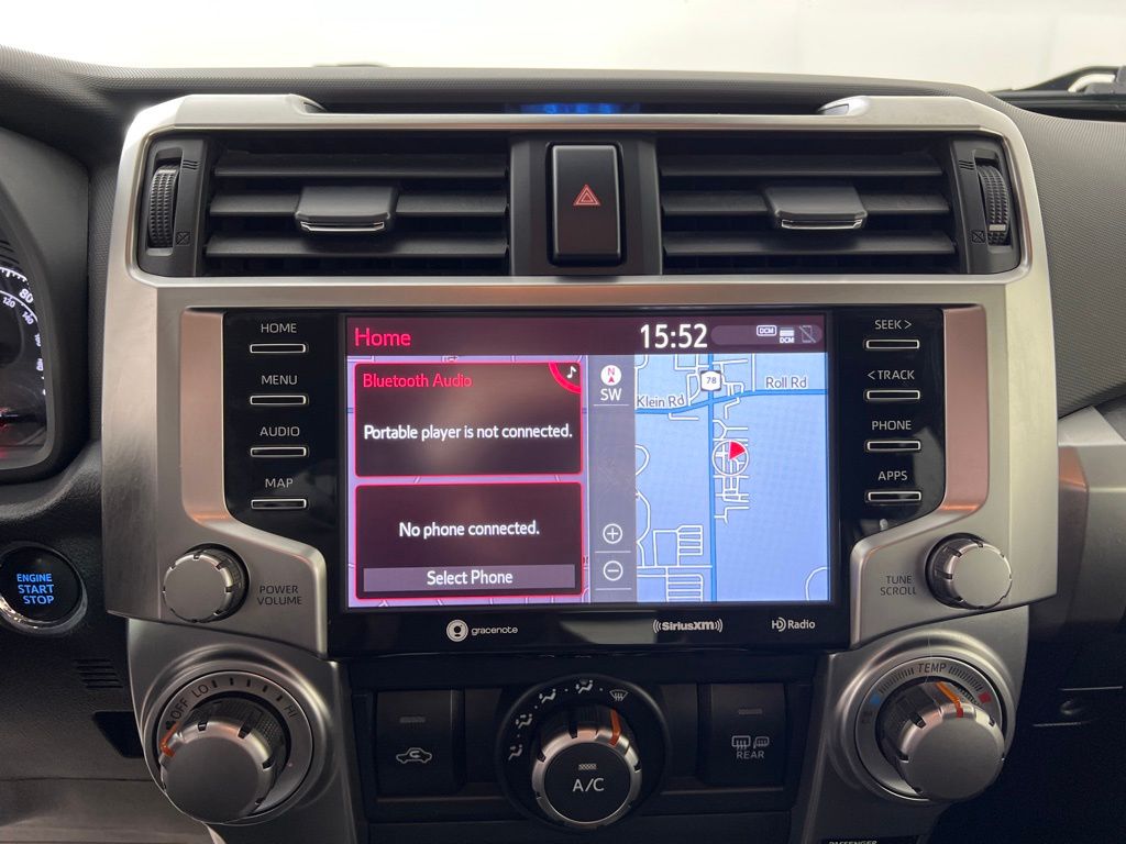 Used 2022 White Toyota Trail image 27