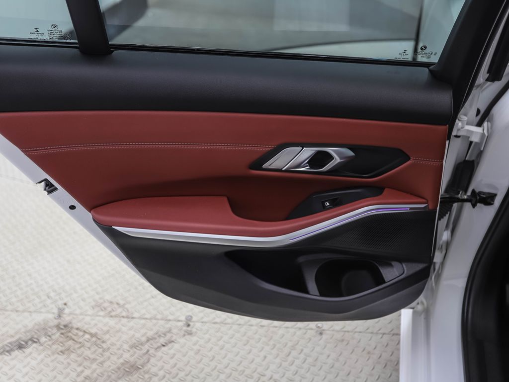 Thumbnail: 2022 BMW 3 Series - 19