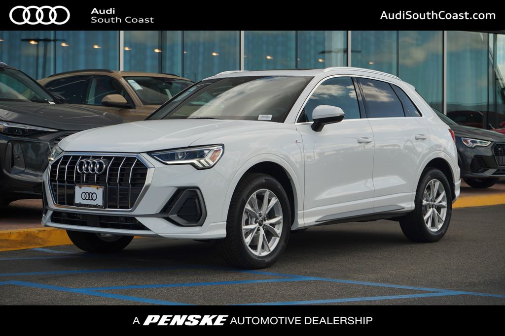 Thumbnail: 2025 Audi Q3 - 1