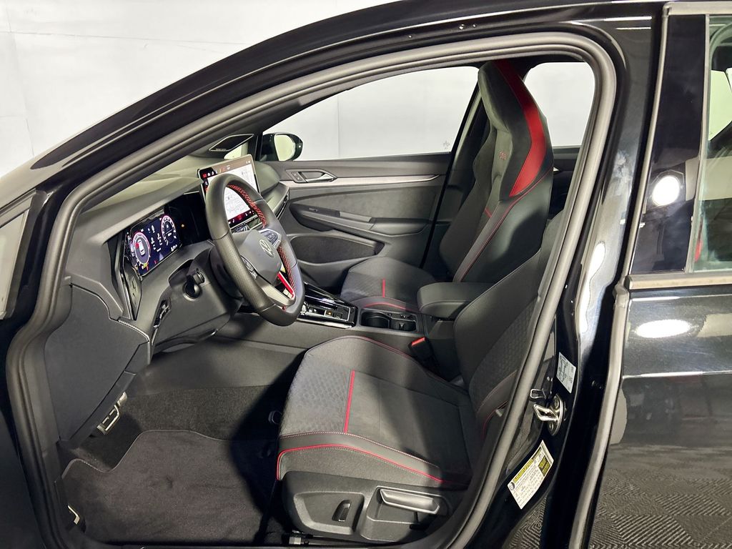 2026 Volkswagen Golf GTI SE