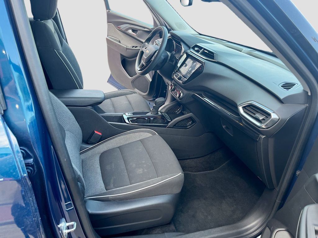Used 2021 Blue Chevrolet LT image 27