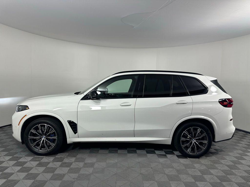 Thumbnail: 2024 BMW X5 - 8