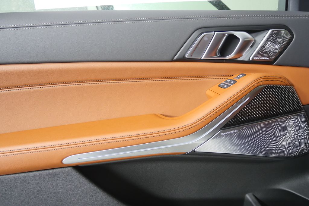 Thumbnail: 2027 BMW X7 - 14