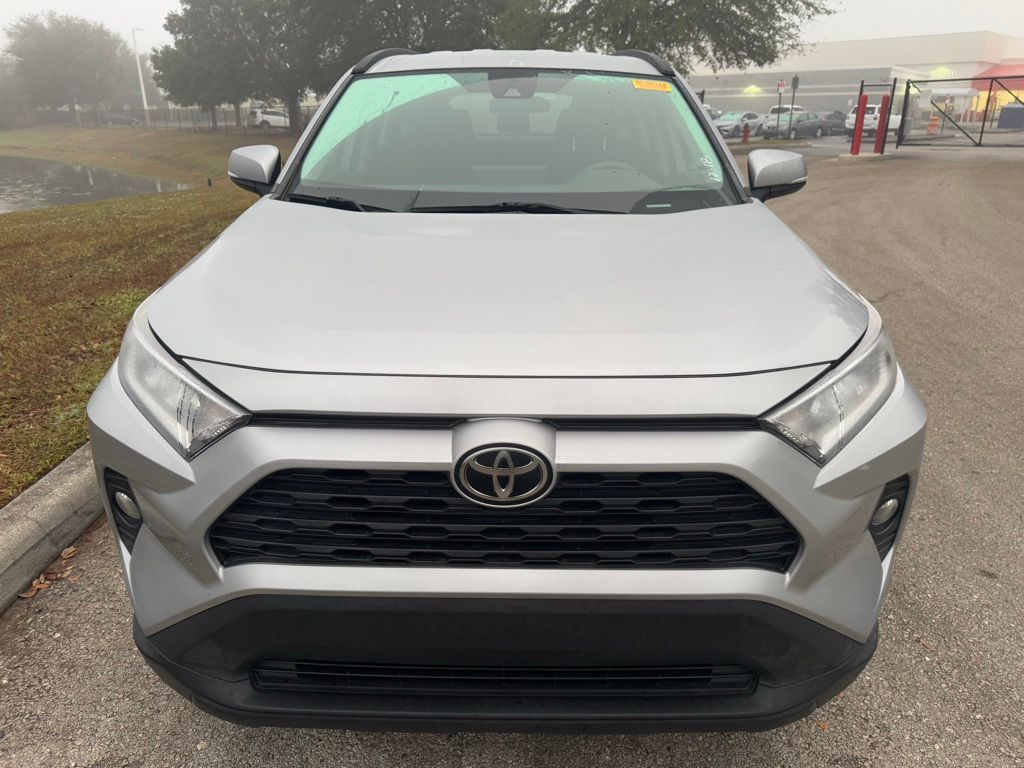 2021 Toyota RAV4 XLE 8