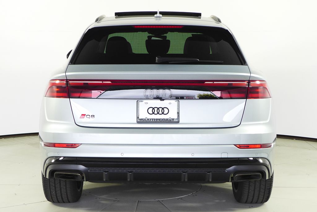 Thumbnail: 2024 Audi Q8 - 8