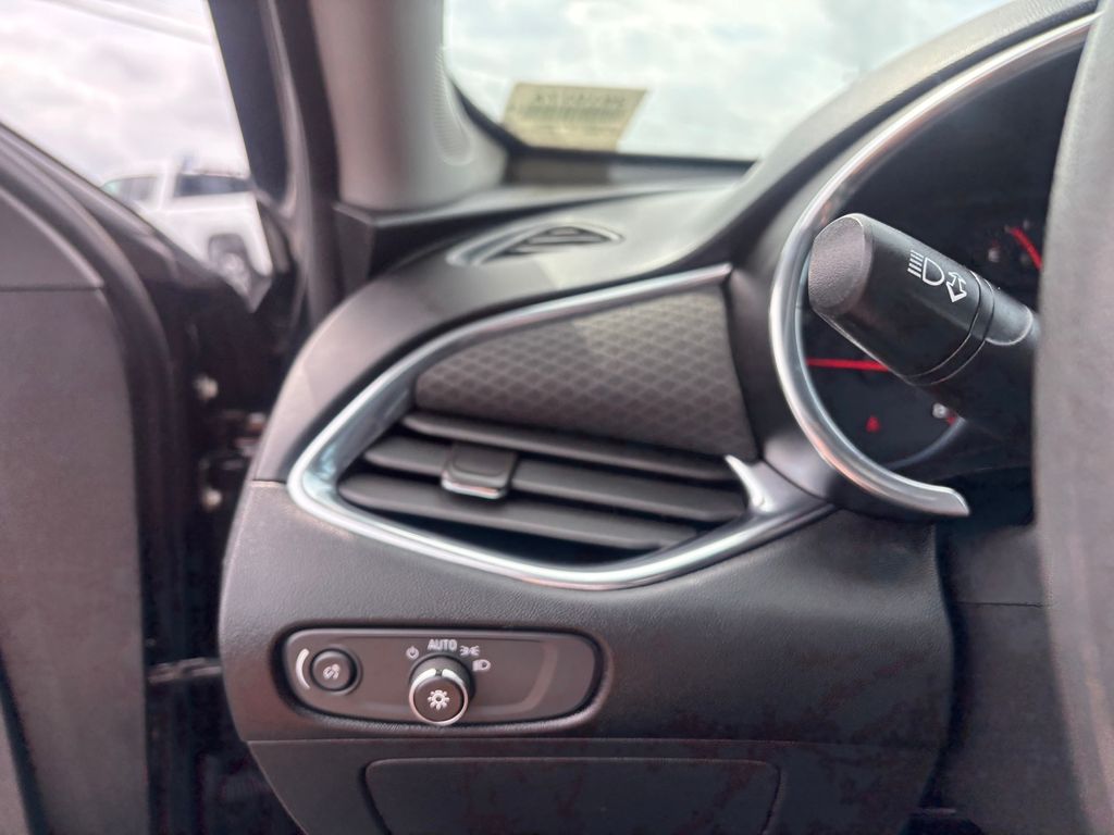 Used Car 2020 Chevrolet Malibu  Lt For Sale Under $20,000 In Austin, Texas