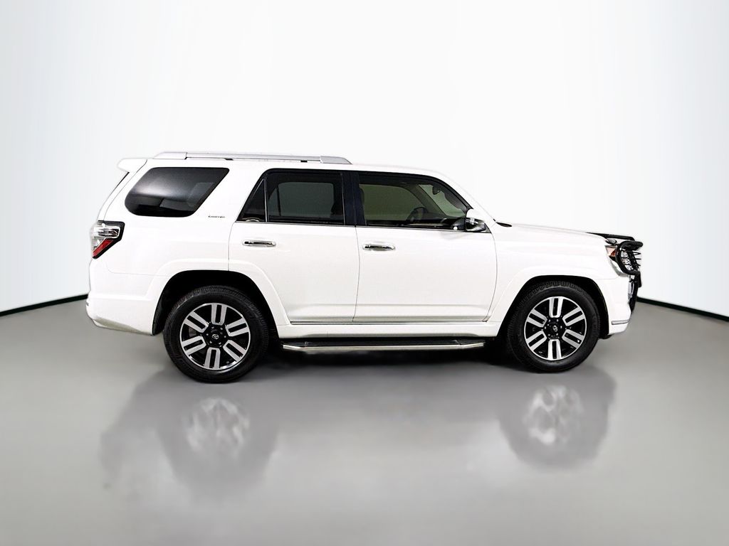 Thumbnail: 2016 Toyota 4Runner - 4
