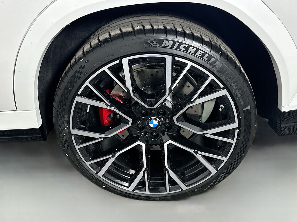 2025 BMW X6 M 23