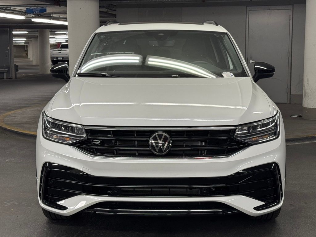 2024 Volkswagen Tiguan 2.0T SE R-Line Black 30