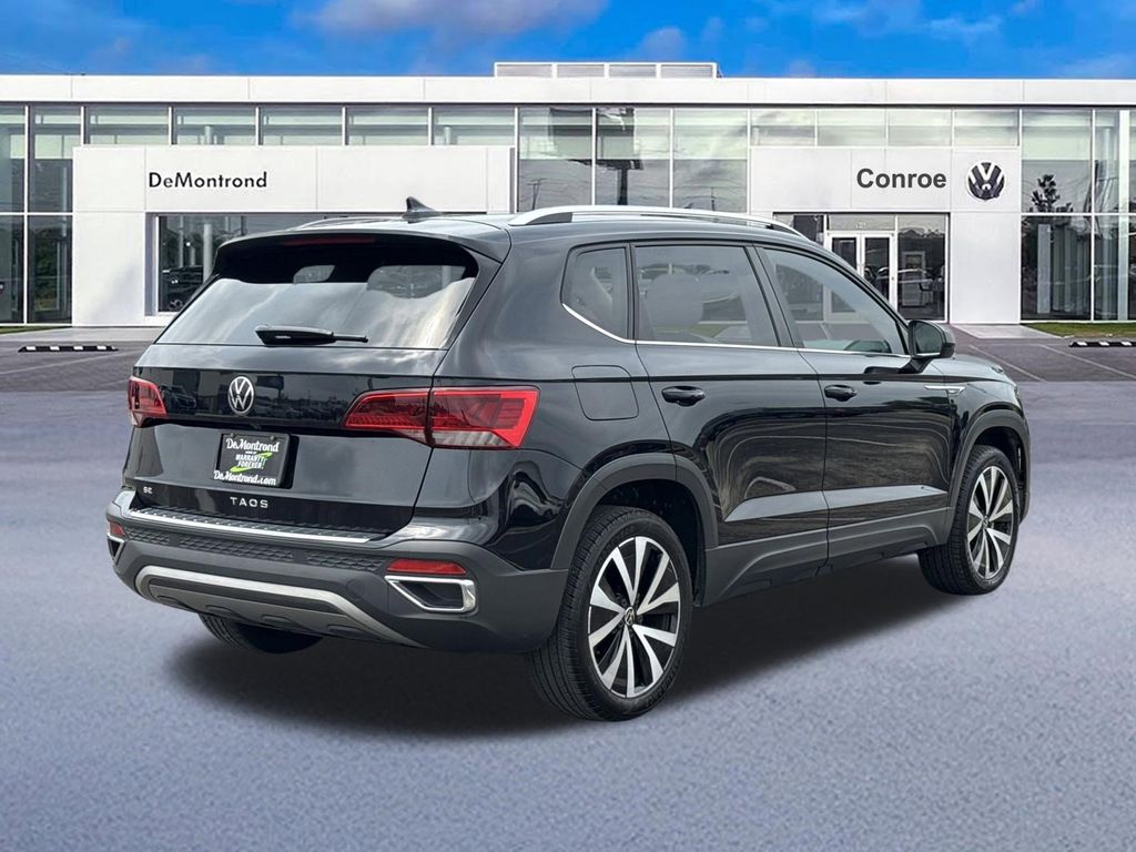 2022 Volkswagen Taos 1.5T SE Black at DeMontrond Auto Country