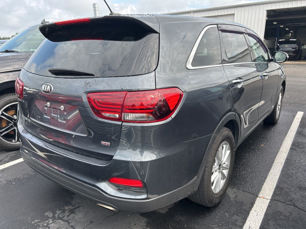 2020 Kia Sorento LX 3