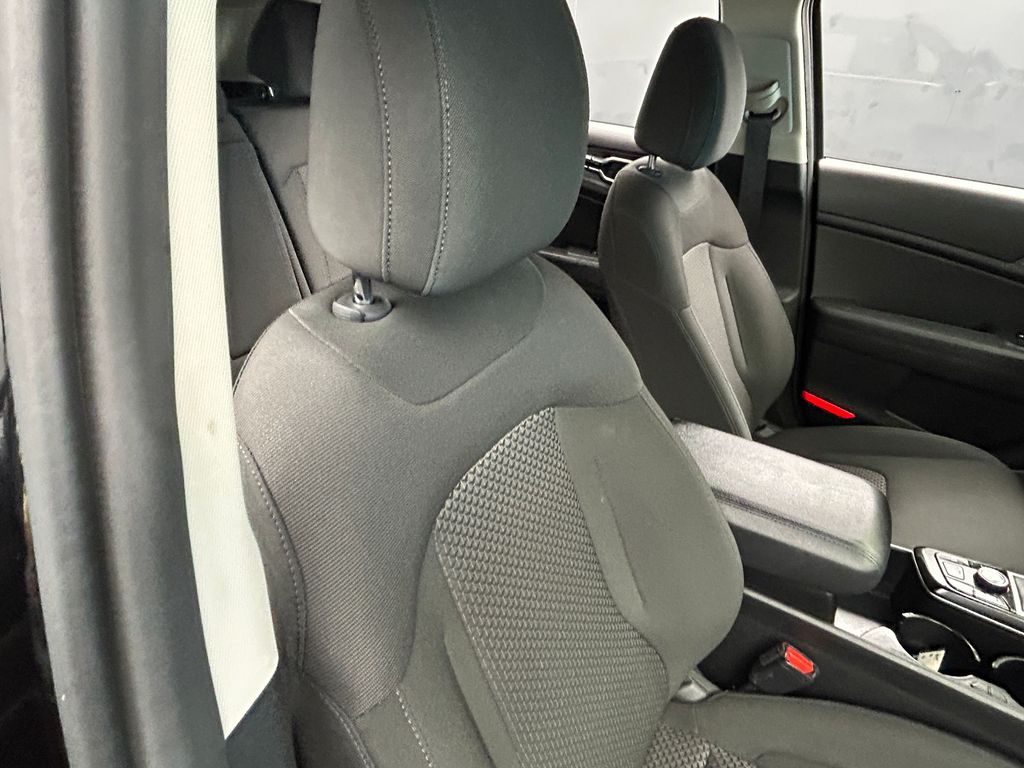 Used 2024 Fusion Black Kia LX image 39
