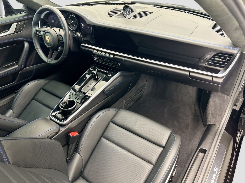 Thumbnail: 2024 Porsche 911 - 19