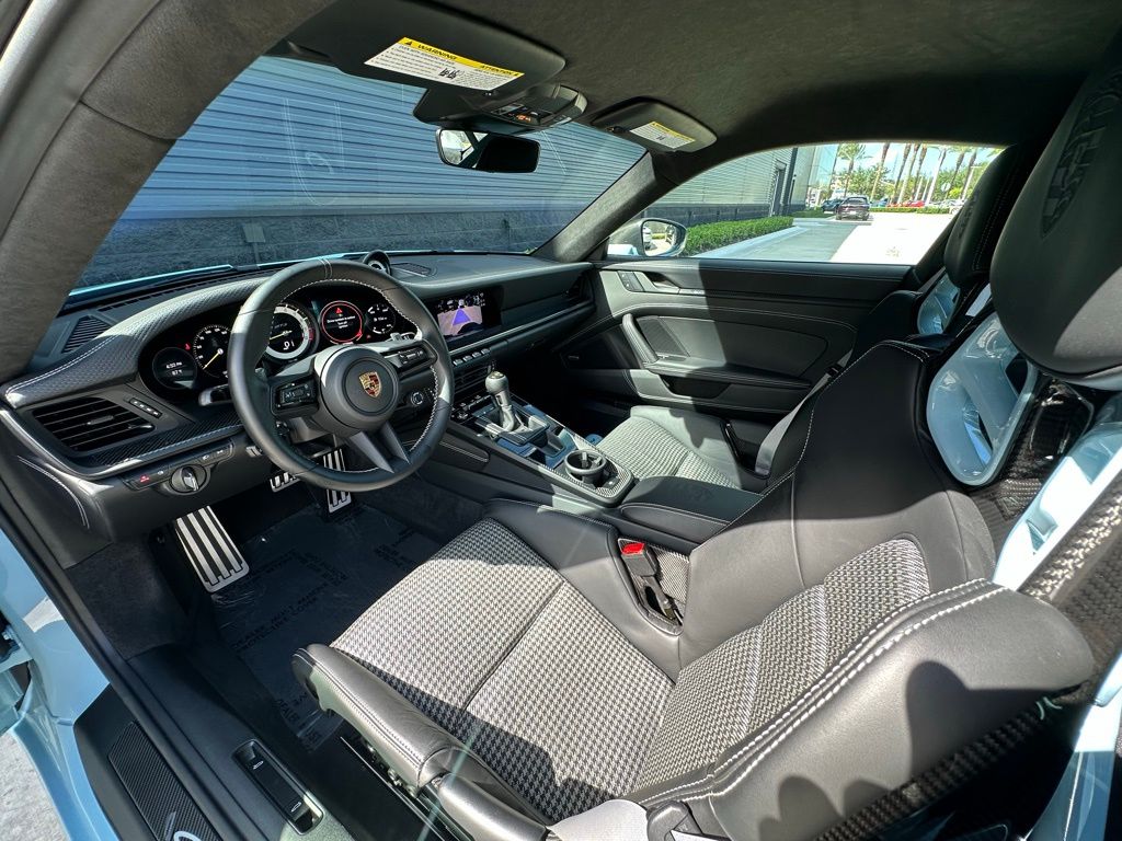 Thumbnail: 2022 Porsche 911 - 4