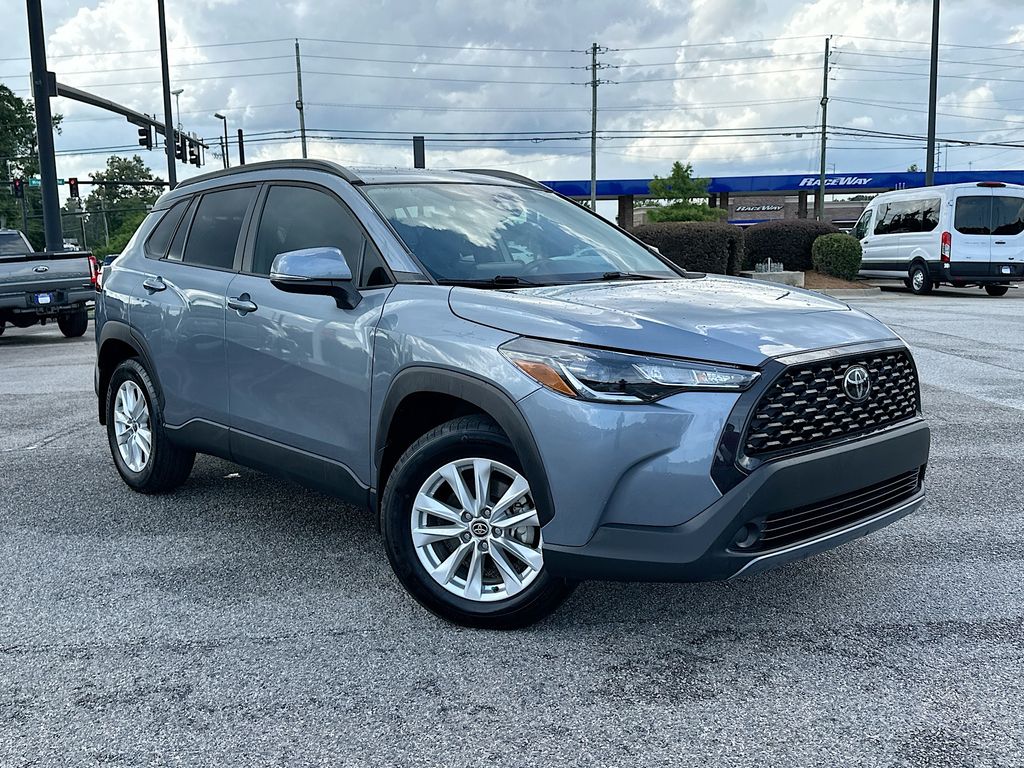 2024 Toyota Corolla Cross LE